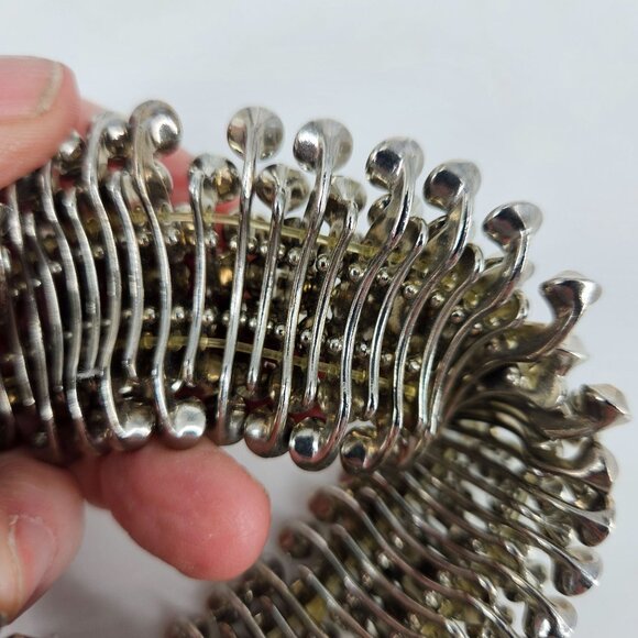 Stretch Metal Bead Bracelet Costume Jewelry Textured Jingle Silver Plated - Picture 5 of 8